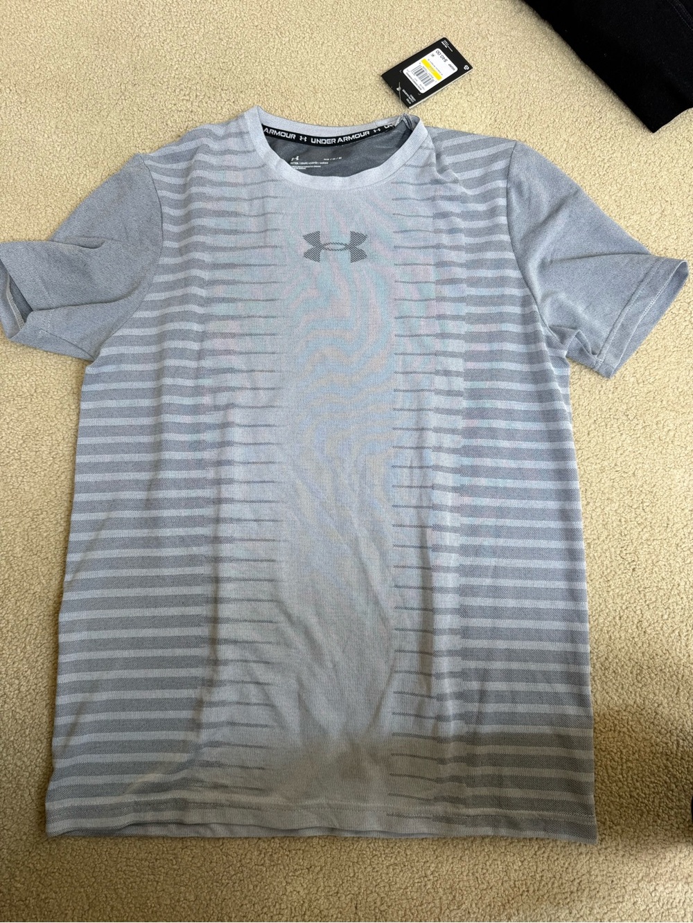 Under Armour Men’s Light Gray Striped Performance Tee